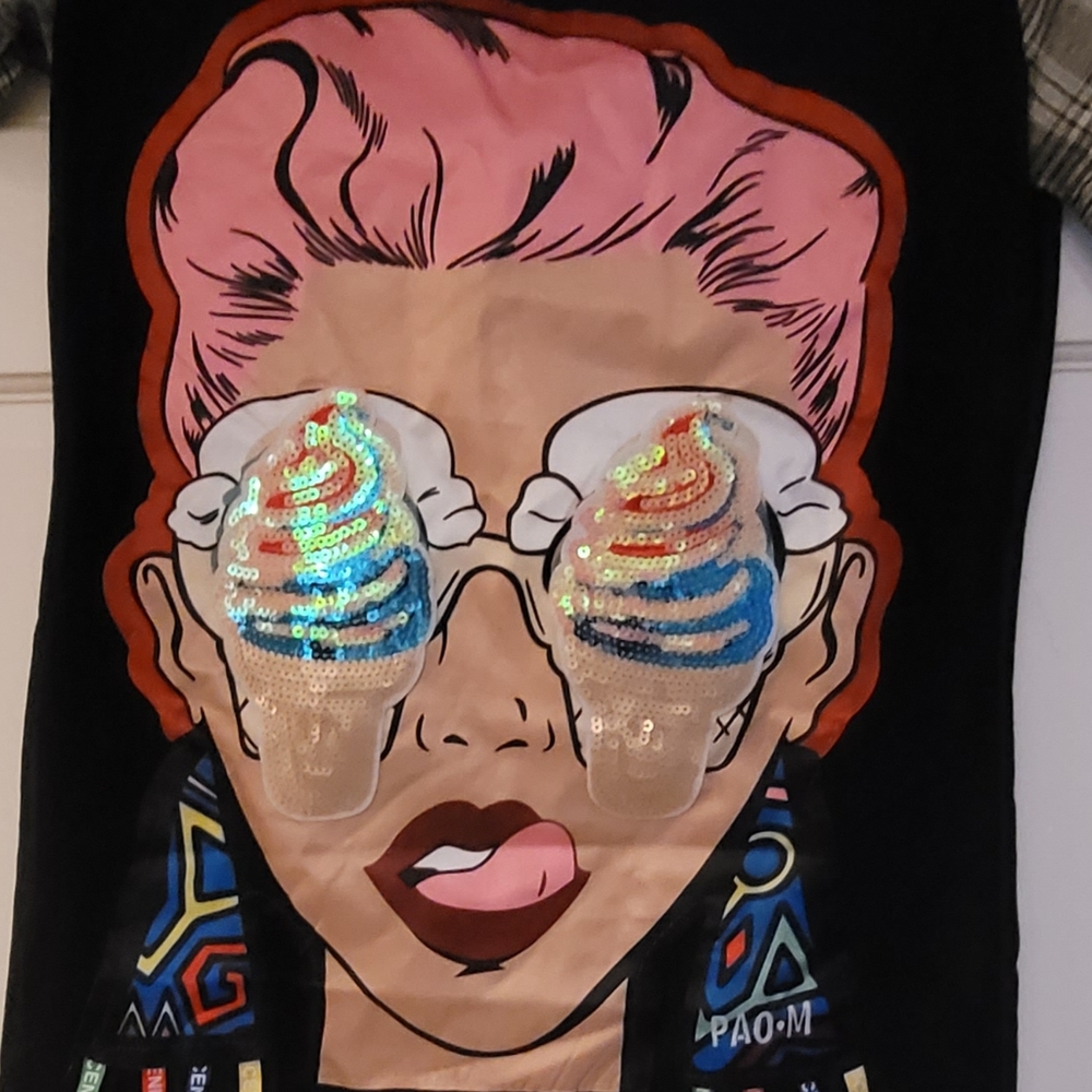 Bold t-shirt